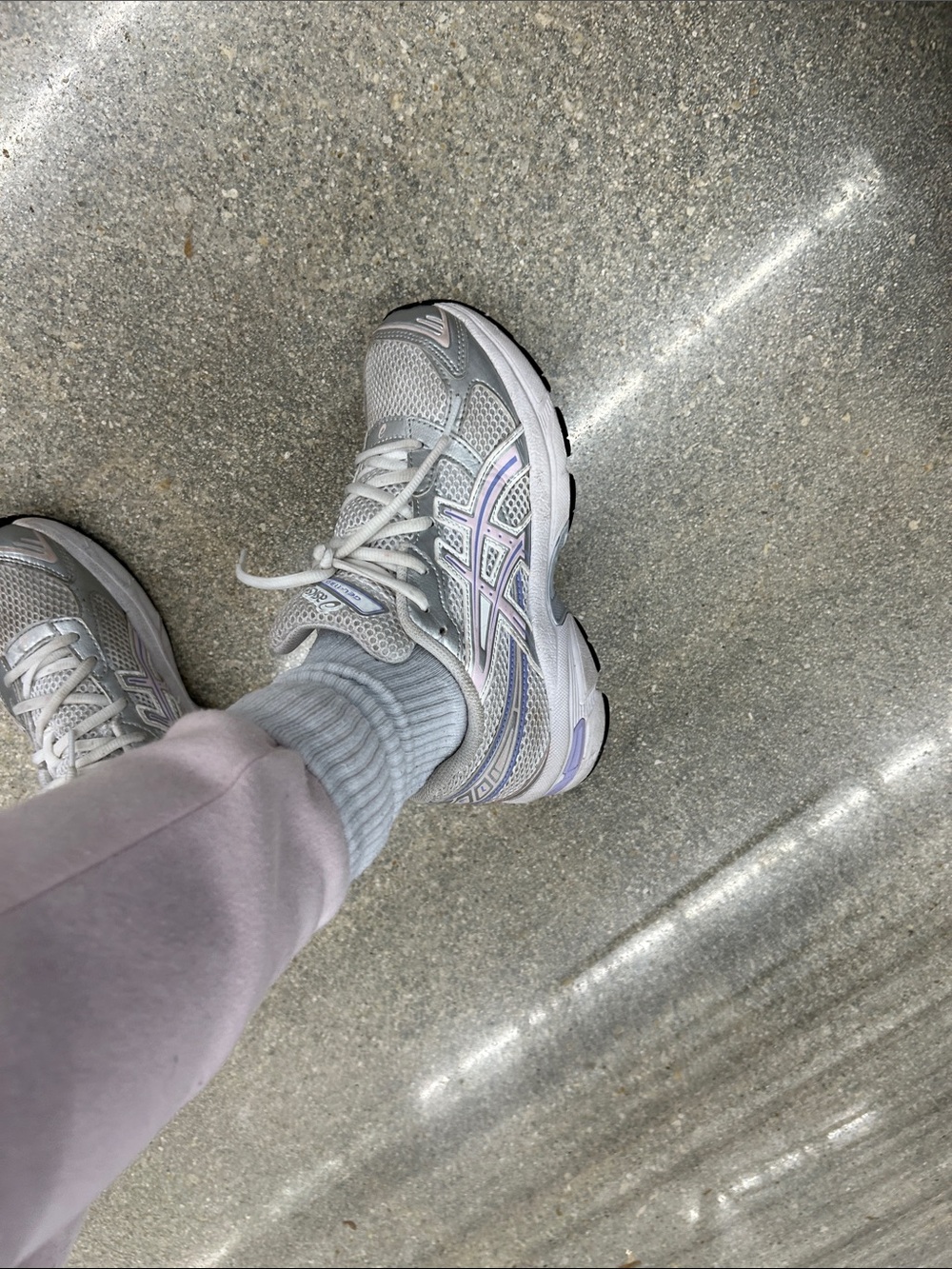 ASICS Kids Sneakers in Light Gray with Lavender Accents